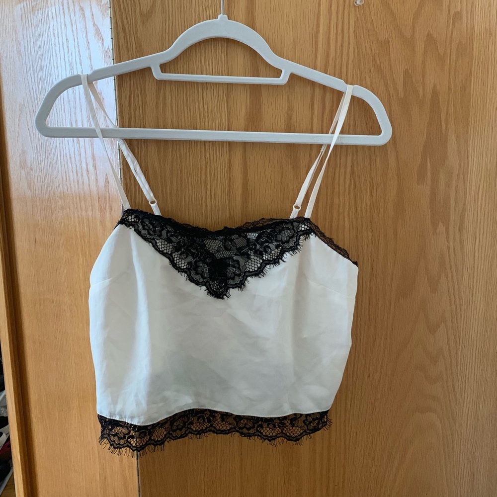 Forever 21 lacy tank top